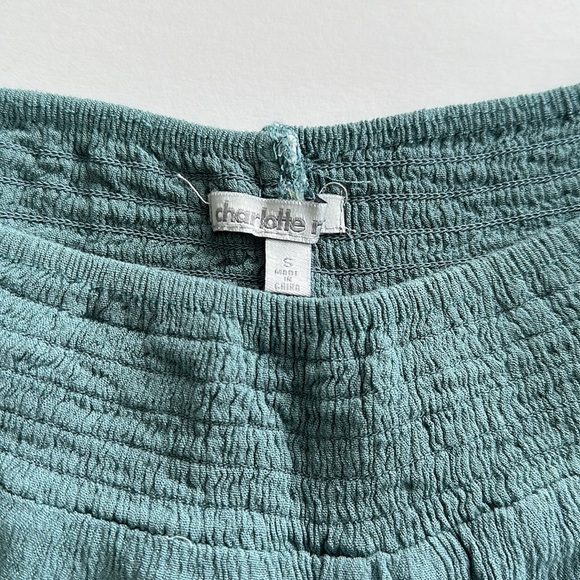 ๐ Charlotte Russe Teal Shorts Sz SM - Picture 2 of 3